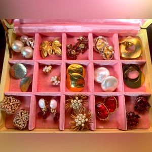 Vintage Clip On Earrings